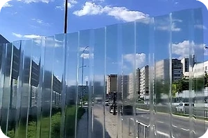 Бесцветный